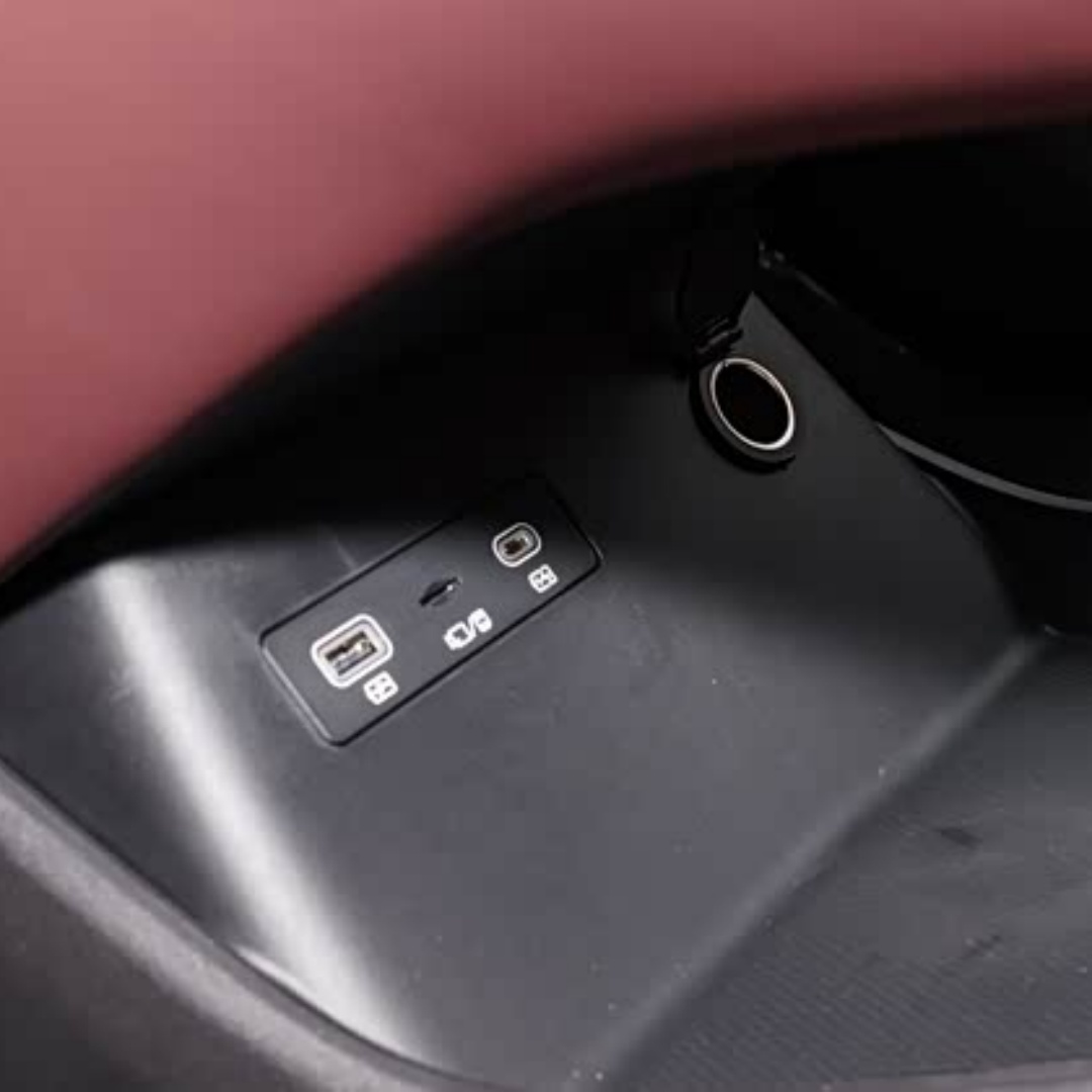Car Accessories Xl6 - Dywaniki samochodowe na zamówienie do Suzuki