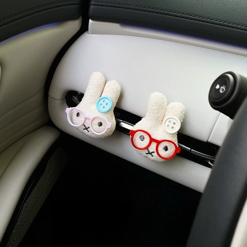 Car Fragrance Diffuser - Uroczy Królik w Okularach Klips Zapachowy
